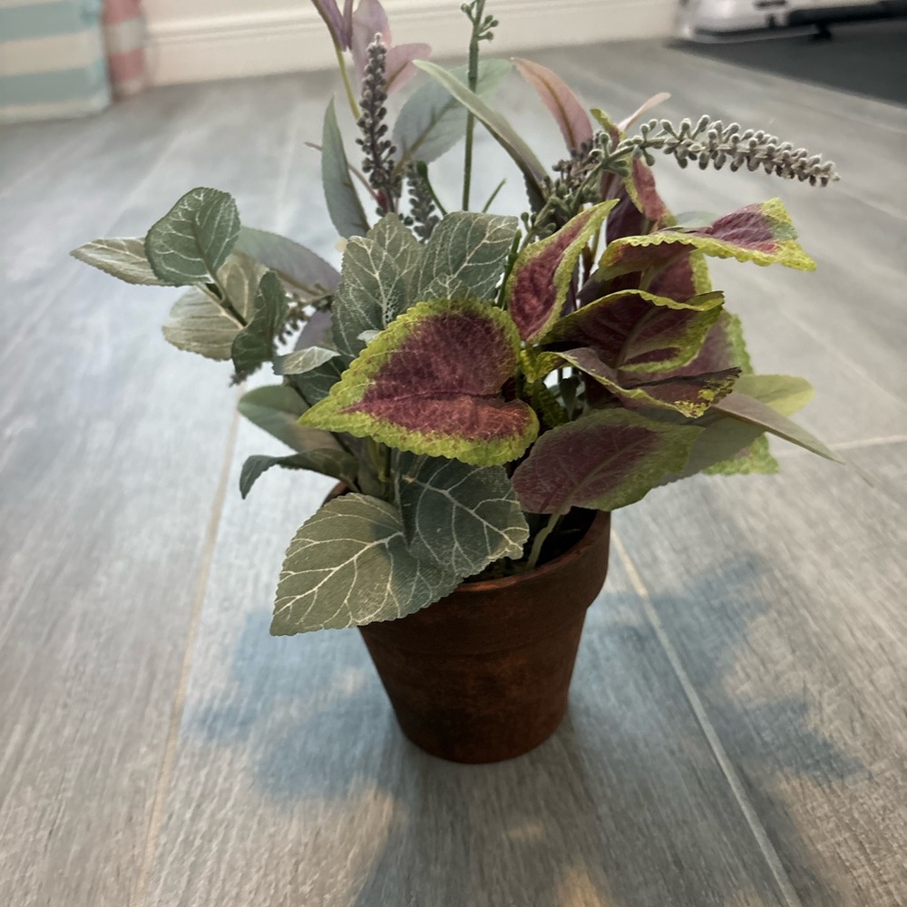 Hobby Lobby Faux Floral Arrangement with Purple and Green Leaves